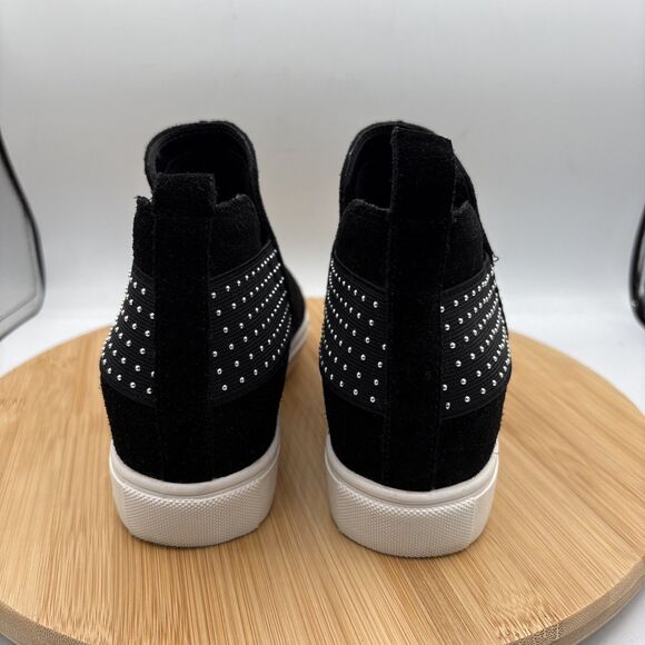 Steve Madden Crushin Black Suede Studded Ankle Booties Womens Size 7.5 M Boots - Picture 5 of 9